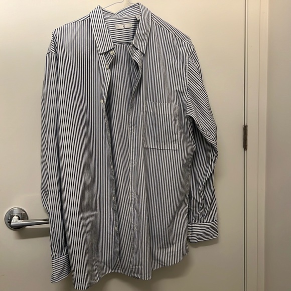 Uniqlo Dress Shirt - Picture 1 of 4